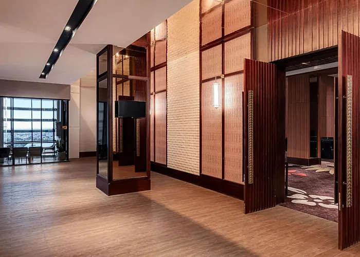 Whiz Luxe SpazioHotel Surabaya