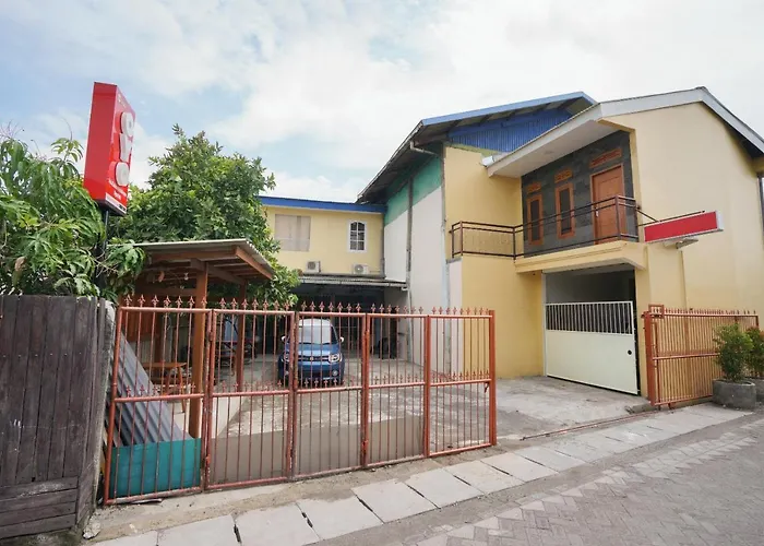 Oyo 2656 Az Zahra Residence Syariah Surabaya